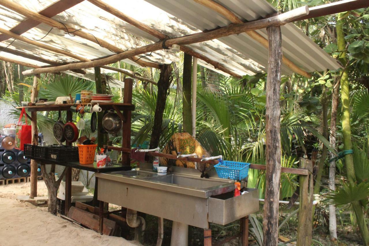 Chavez Eco Beach Camping And Cabanas Tulum Esterno foto